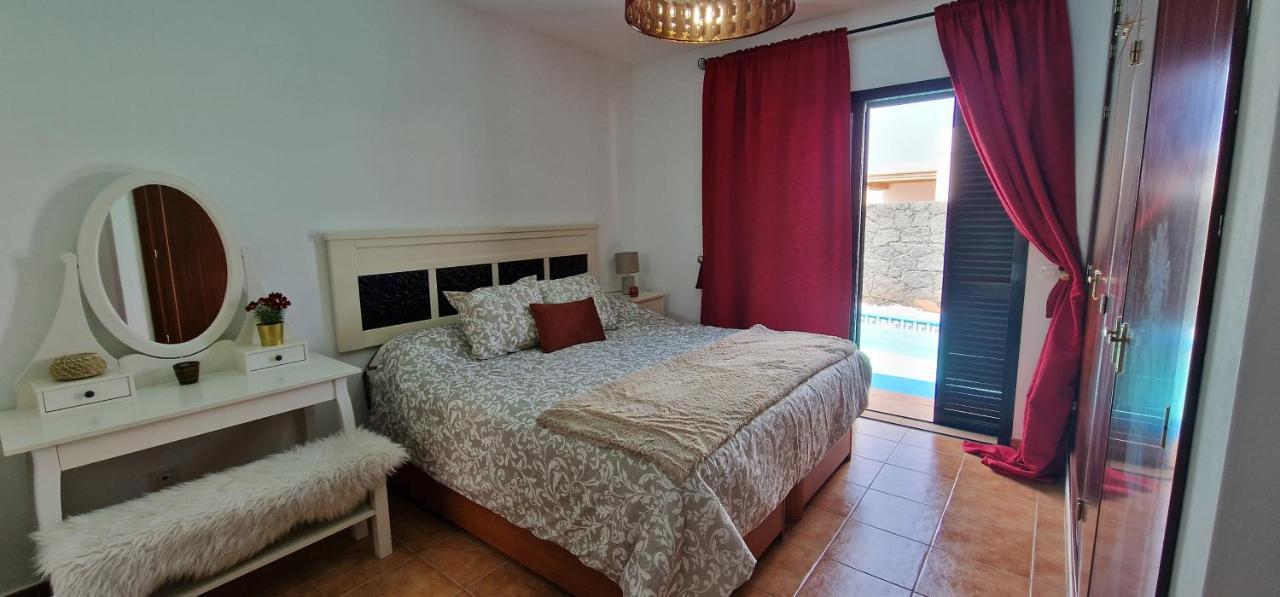Villa Carla Playa Blanca  Ngoại thất bức ảnh